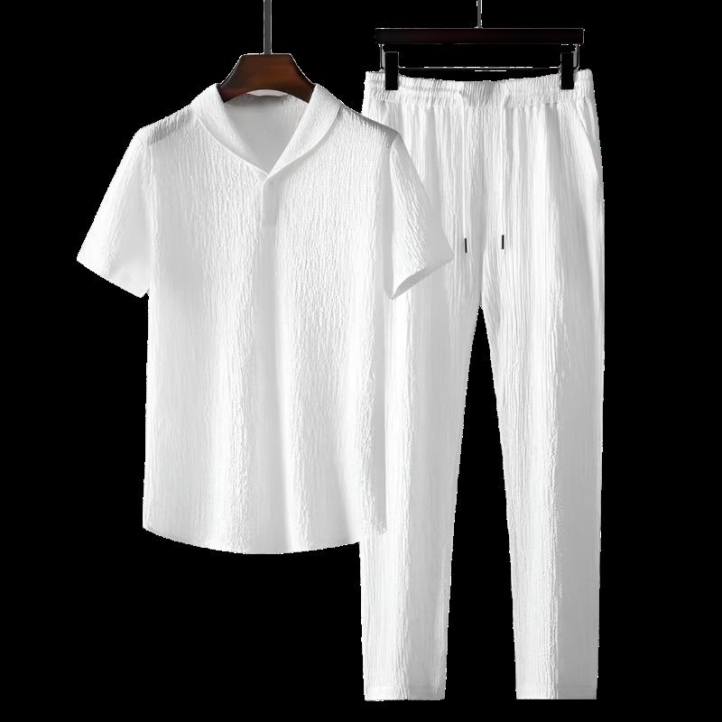 Harold | Cotton polo and pants.